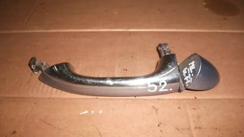 Bandouri si ornamente exterioare - Maner usa Fata Stanga pentru Mercedes M-class W164, cod A164760057