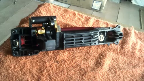 Elemente de caroserie - Maner usa Fata Stanga pentru Suzuki Swift RS