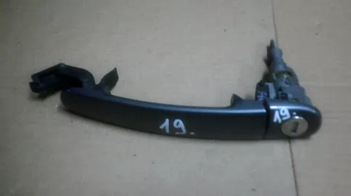 Bandouri si ornamente exterioare - Maner usa Fata Stanga pentru Volkswagen Golf 5, cod 3B0837207 , 1K0837167D