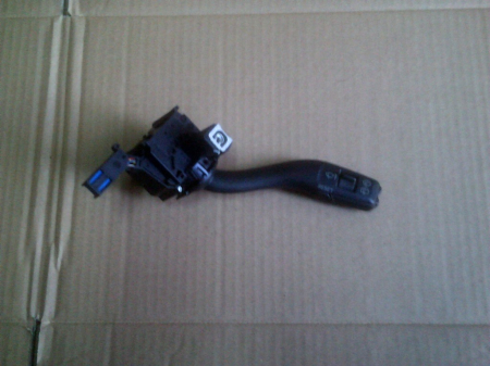 Manete semnalizare si stergatoare - Manete pentru Audi A3 8P, cod 8P0953519A