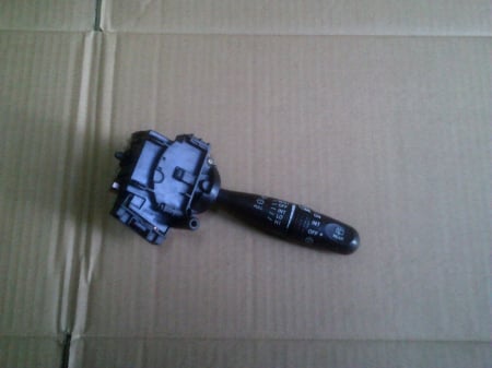 Manete semnalizare si stergatoare - Maneta stergator Toyota Rav 4 XA20 , 1A830-173699, an 2000-2006