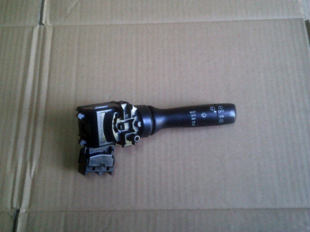 Manete semnalizare si stergatoare - Manete stergator Toyota Aygo AB10, 173848, an 2004-2014