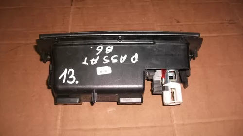 Ornament pentru Volkswagen Passat B6, cod 3C0863284A [1]