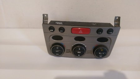 Climatizare - Panou comanda AC pentru Alfa Romeo 147 , cod 01560513690