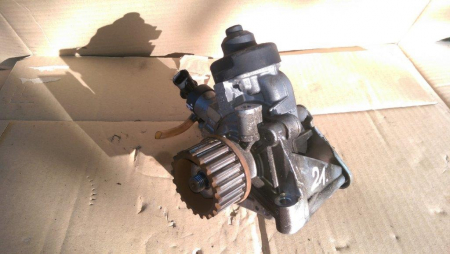 Alte anexe - Pompa de inalta presiune pentru Renault Megane 3, motorizare 1.5 diesel, cod 0445010704   ,   CR/CP4S1/R30/10S   ,   167007358R