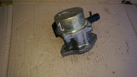 Alte anexe - Pompa de vacuum pentru Dacia Logan 2, motorizare 1.5 diesel, cod K9K792
