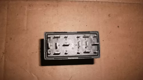 Lumini auto - Releu pentru Audi A4B6 , cod 4B0919471