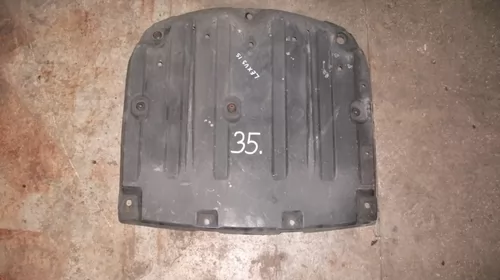 Bandouri si ornamente exterioare - Scut pentru Lexus IS220 XE20, motorizare 2.2 Diesel, cod 58401-53010