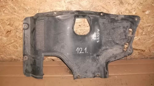 Bandouri si ornamente exterioare - Scut pentru Toyota Avensis T250, motorizare 2.0 Diesel, cod 51451-05030