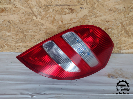 Faruri si stopuri - Stop dreapta Mercedes A Class W169 hatchback an 2004 - 2012, cod A1698200464R