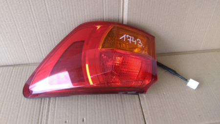 Elemente de caroserie - Stop dreapta pentru Lexus IS220 XE20