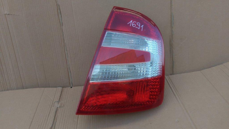 Elemente de caroserie - Stop dreapta pentru Skoda Fabia 1, cod 08-665-1911R