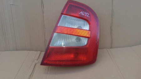 Elemente de caroserie - Stop dreapta pentru Skoda Fabia 1, Hatchback, cod 6Y6945096B
