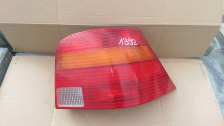 Faruri si stopuri - Stop dreapta pentru Volkswagen Golf 4, cod 1J6945096Q