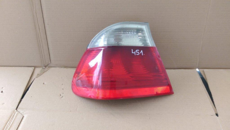 Electrica si electronica - Stop stanga BMW Seria 3 E46, cu semnalizare alba, 8383821, an 1998-2004