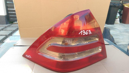 Faruri si stopuri - Stop stanga pentru Mercedes C-Class W203, Sedan, cod A2038200164