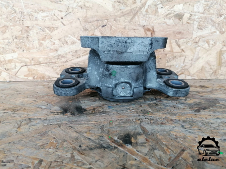 Suport cutie Volvo XC60 I 2.4 diesel an 2008-2017, cod 8G9N71H21BA [1]