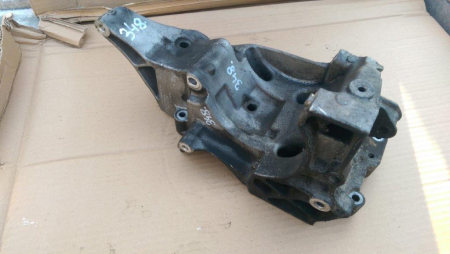 Motoare si anexe - Suport accesorii motor BMW Seria 5 E60 E61, motor 2.0 d, N47 cod  7802639, an 2004-2010