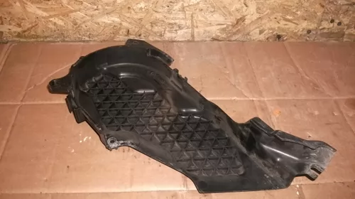 Suport plastic pentru Volvo V50 , motorizare 2.0 Diesel, cod 9655399580 [1]