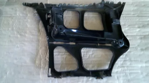 Suport plastic Spate Dreapta pentru BMW Seria 3 E91, cod 7202670 [1]