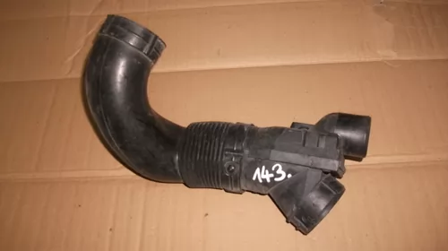 Tubulatura aer pentru Audi A2 , motorizare 1.4 Benzina, cod 8Z0129617D [1]