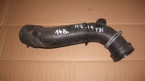 Motoare si anexe - Tubulatura aer pentru Audi A2 , motorizare 1.4 Diesel, cod 8Z0129658E