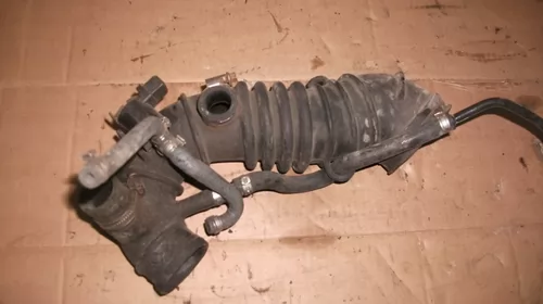 Tubulatura aer pentru Audi A4B5 , motorizare 1.8 Benzina, cod 05813356L [1]