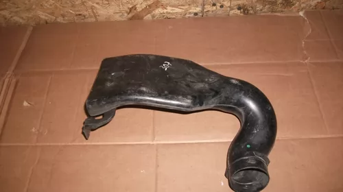 Tubulatura aer pentru Peugeot 307 , motorizare 1.6 Diesel, cod 9655130980 [1]