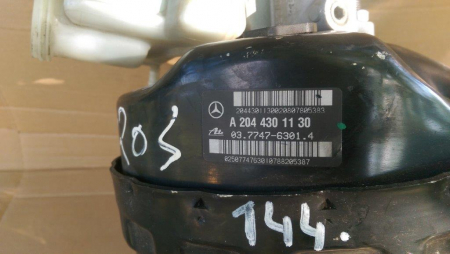 Tulumba pentru Mercedes C-Class W204, cod A2044301130   ,   A2044300002 [1]