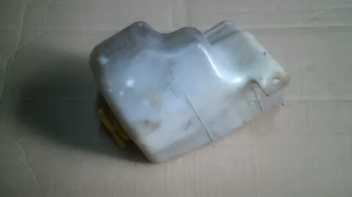 Vas expansiune pentru Mazda 626 , cod 823021-077 [1]