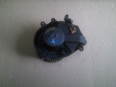 Motoras - Ventilator aeroterma bord pentru Volkswagen Passat B5, cod 8D1820021