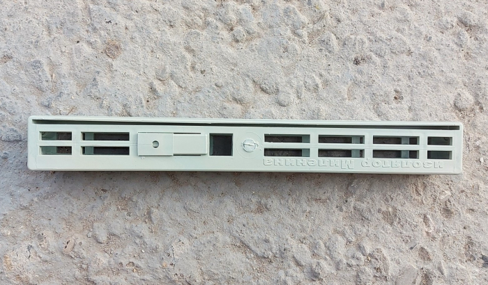 Cusca izolator pentru matca cu scandurele din lemn [4]