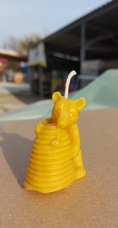 Lumanari - Lumanare din ceara de albine in forma de urs si stup de albine