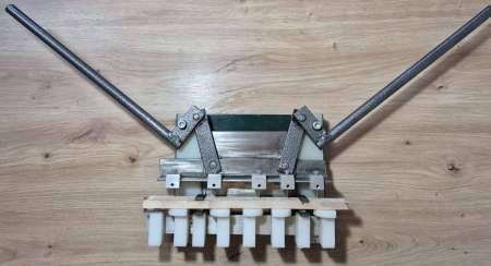 Aparate si masini pentru apicultori - Sistem de Gaurit Rame