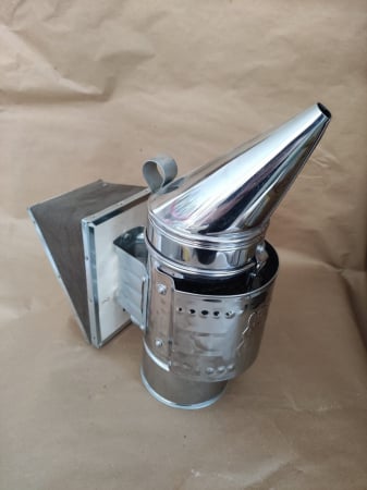 Unelte si Accesorii Apicole - Afumator Galvan