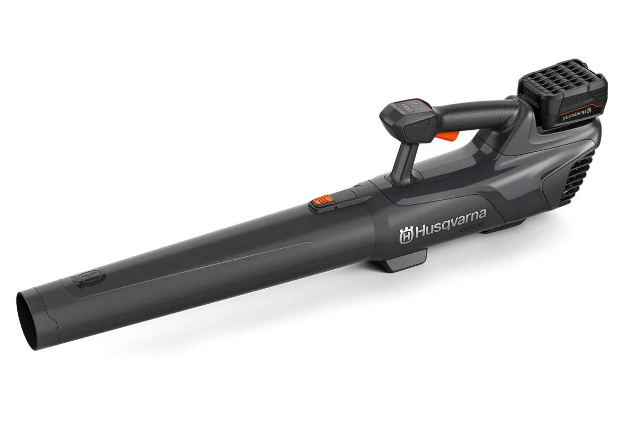 Refulator cu acumulatori pentru frunze Husqvarna Aspire™ B8X-P4A cu acumulator și încărcător incluse [2]