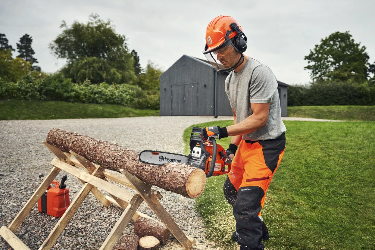 Motofierastrau (drujba) Husqvarna 445 II [1]