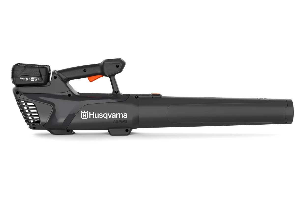 Refulatoare frunze pe acumulatori - Refulator cu acumulatori pentru frunze Husqvarna Aspire™ B8X-P4A cu acumulator și încărcător incluse