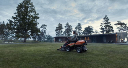 Tractor Tuns Gazon Husqvarna Rider R 216T AWD - Fara Masa de Taiere [1]