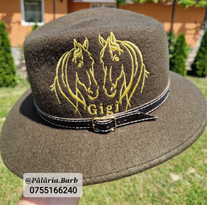 Pălărie KAKI "Parlamentară" cu 2 cai cusuți + nume [3]