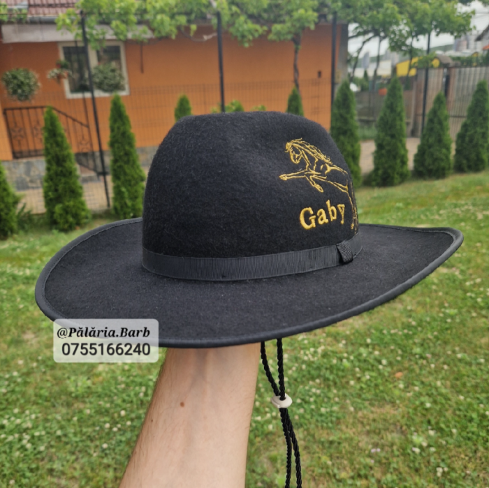 Pălărie neagră "Cowboy" cu cal în 2 picioare + Nume [2]