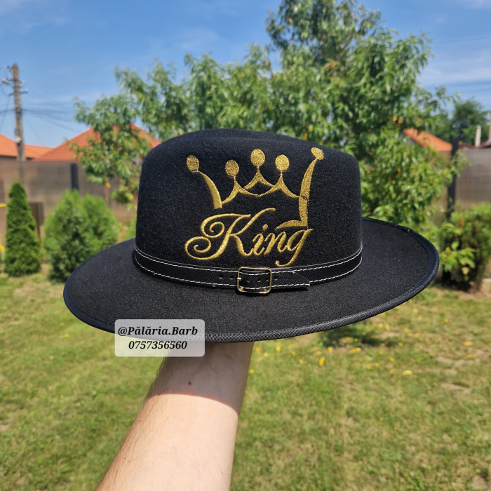 Pălărie neagră cu KING cusut [1]