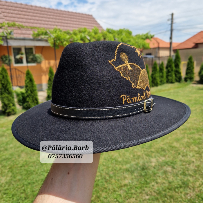 Pălărie neagră cu model tradițional pictat [1]
