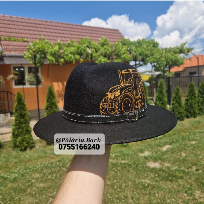 Pălărie neagră cu tractor FENDT pictat [2]