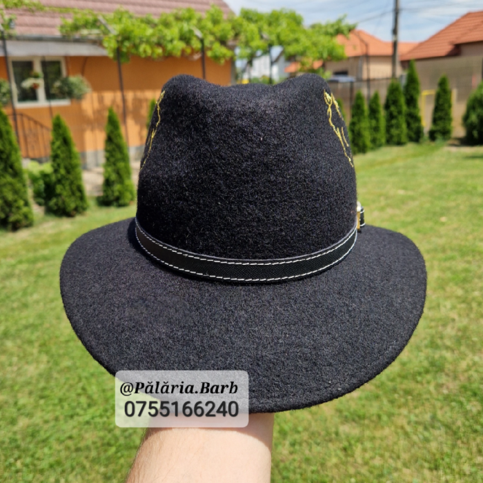 Pălărie neagră "Parlamentară" cu un cal pe ambele părți [4]