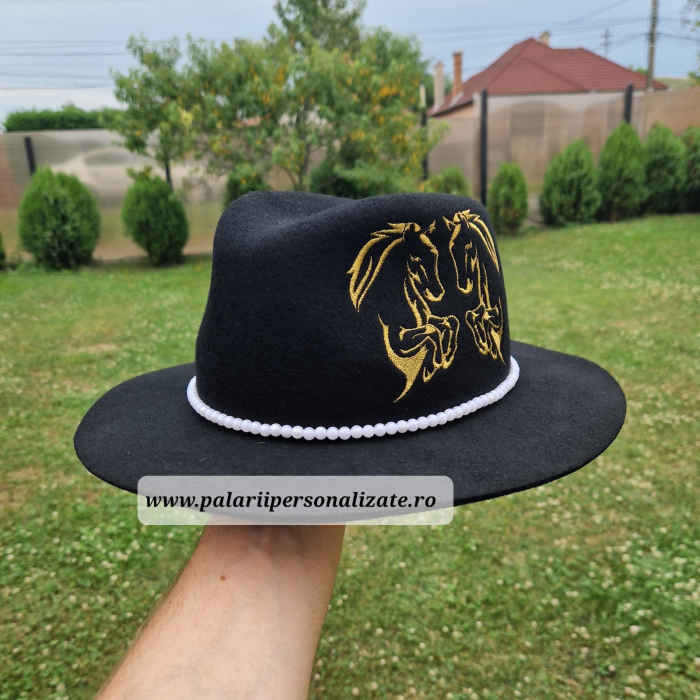 Pălărie neagră DAMĂ cu 2 cai în 2 picioare [2]