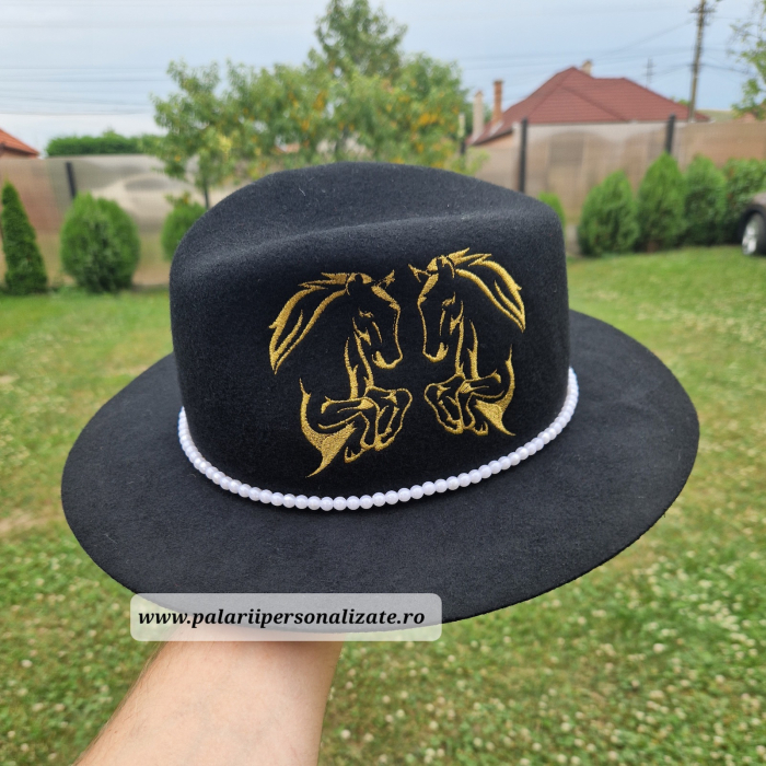Pălărie neagră DAMĂ cu 2 cai în 2 picioare [3]