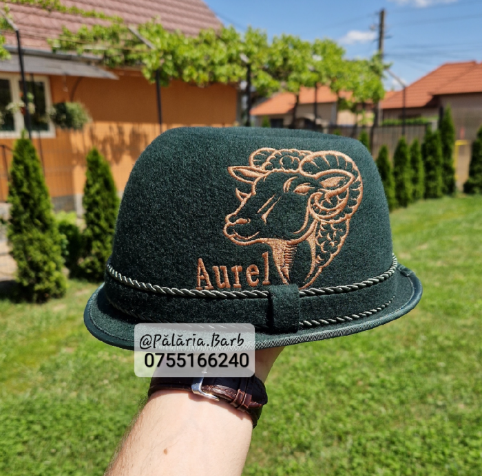 Pălărie verde "Oșenească" cu berbec cusut [1]
