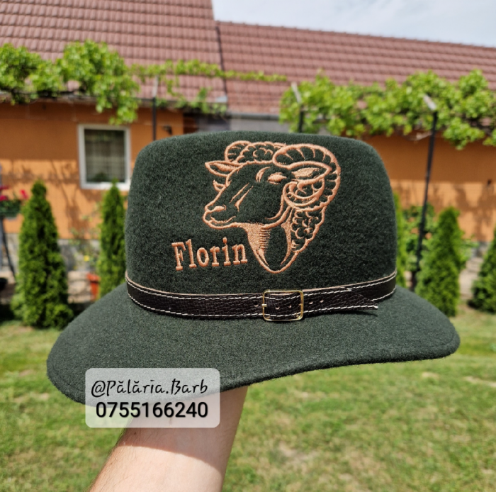 Pălărie verde "Parlamentară" cu berbec cusut + nume [1]