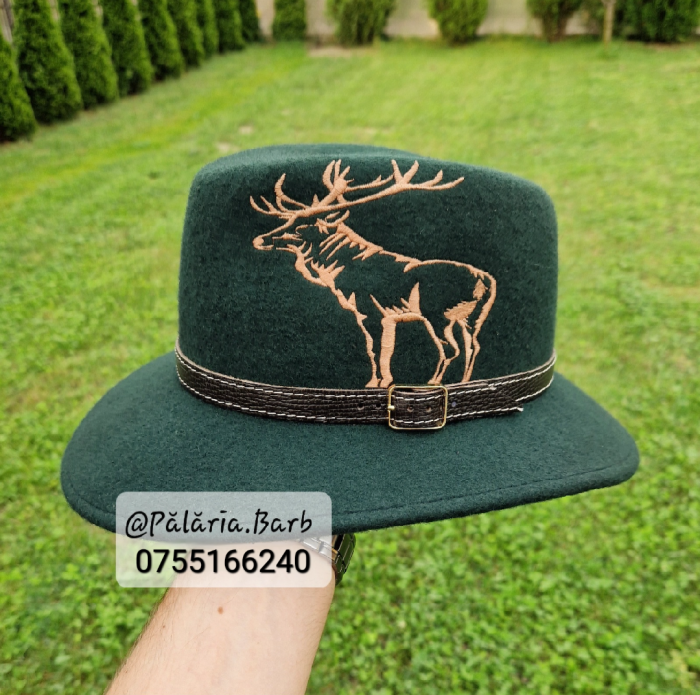 Pălărie verde "Parlamentară" cu cerb întreg cusut [1]